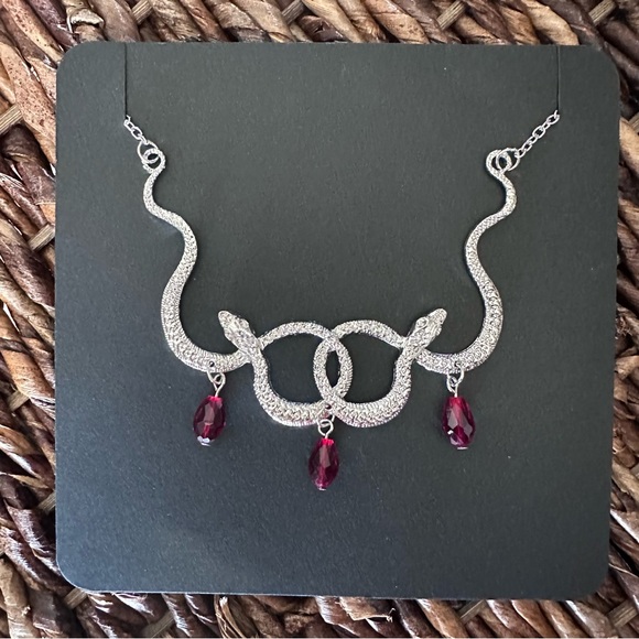 New Gothic Silver-Tone Snake Necklace with Red Dangling Gems - Picture 2 of 5